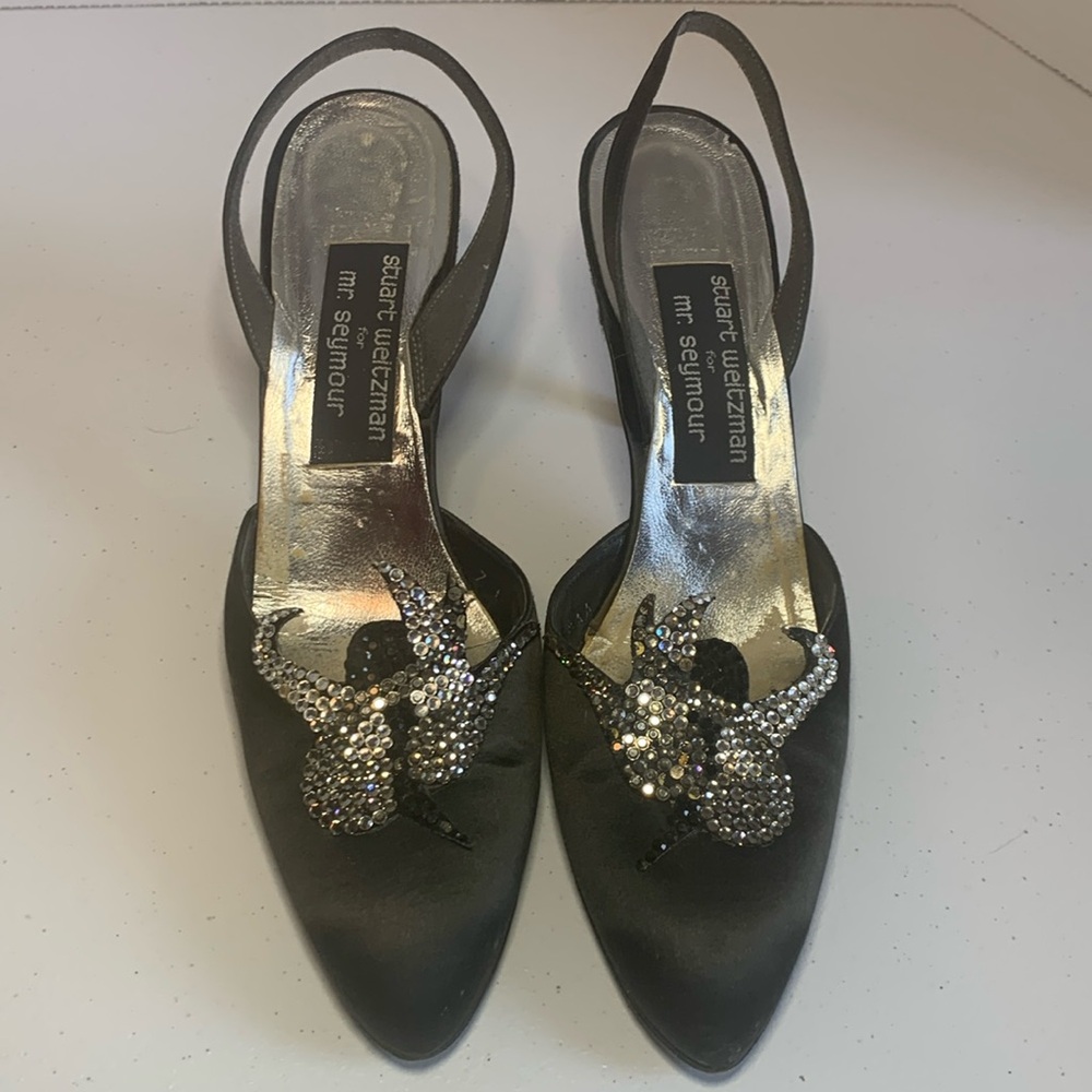 Stuart weitzman for me.seymour kitten heel
